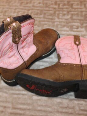 Justin Boots, Gypsy Style women's size 9B, pink and brown